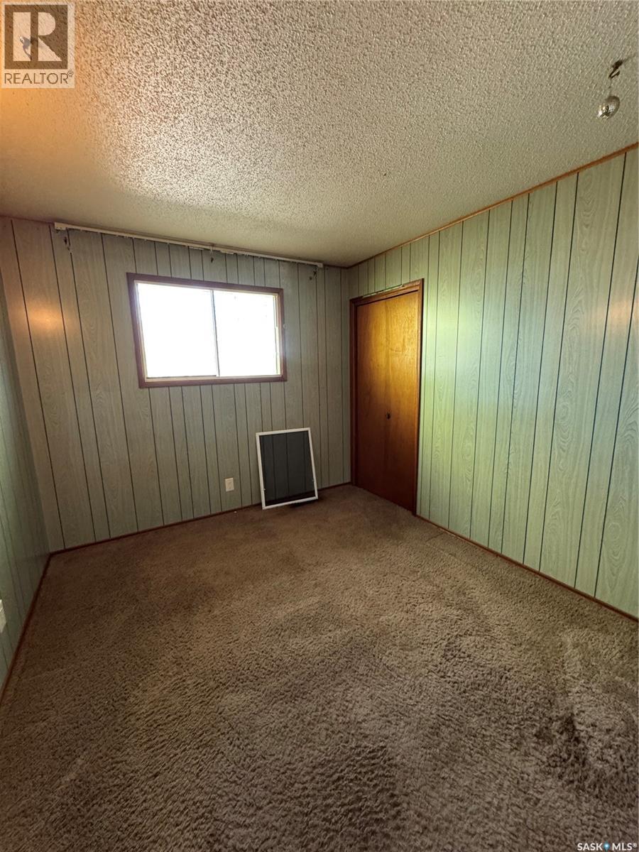 201 Hillview Avenue, Birch Hills, Saskatchewan  S0J 0G0 - Photo 9 - SK021004