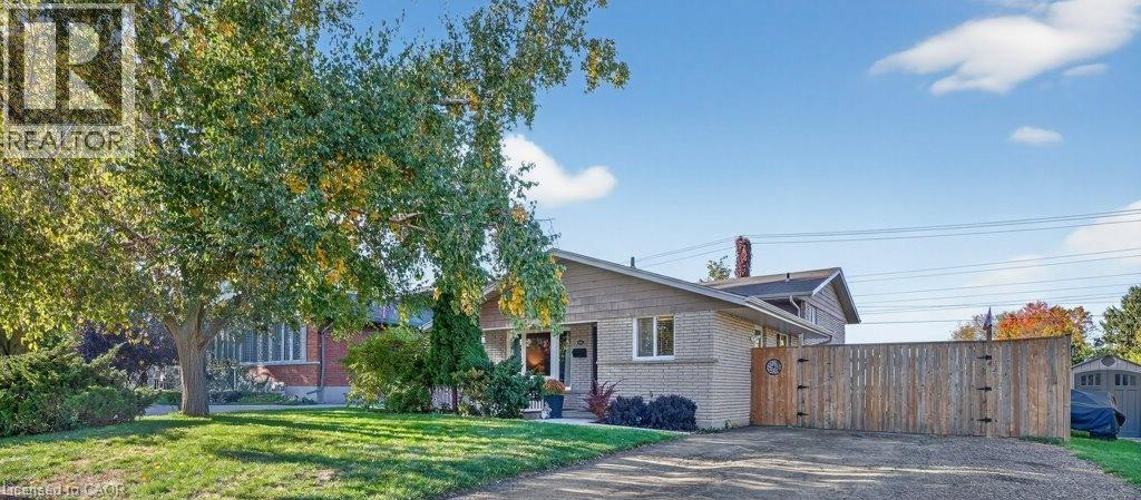 34 DUNSMERE Court, kitchener, Ontario