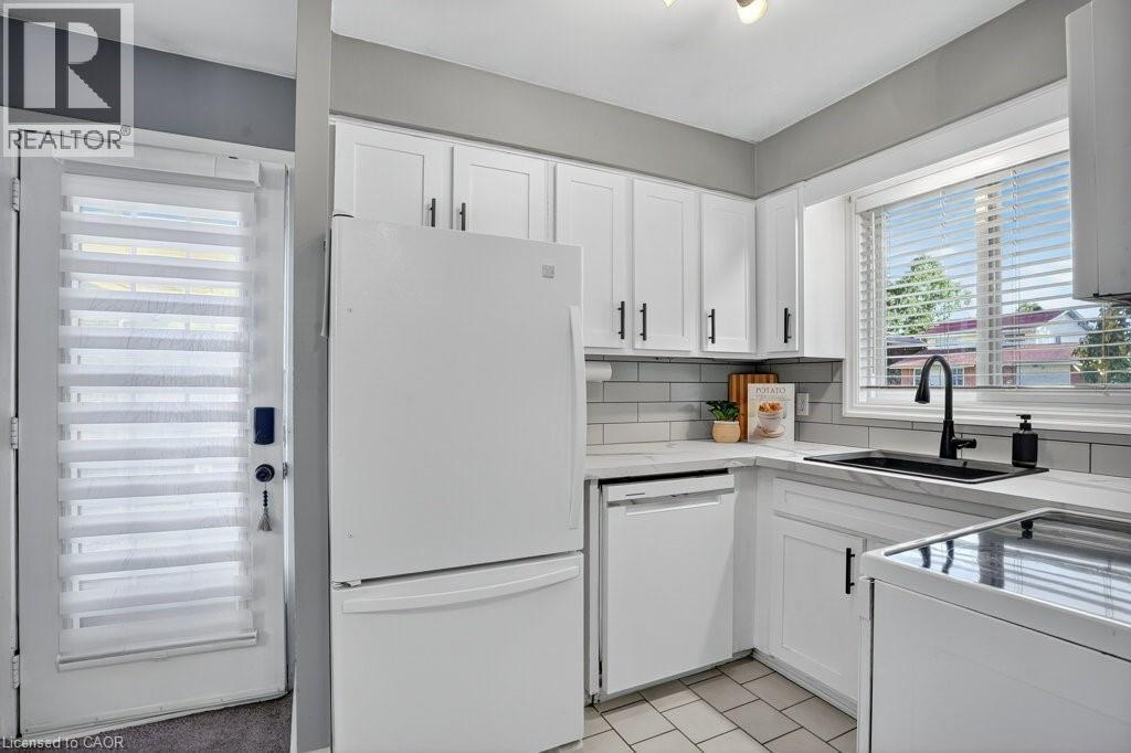 34 Dunsmere Court, Kitchener, Ontario  N2E 1V4 - Photo 13 - 40779622