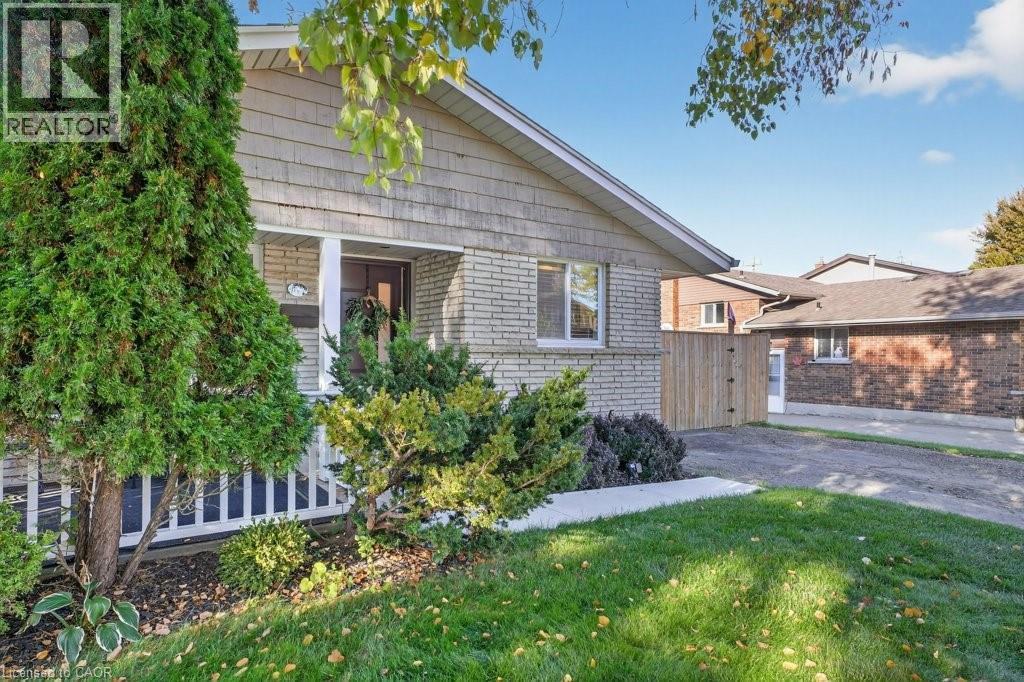 34 Dunsmere Court, Kitchener, Ontario  N2E 1V4 - Photo 3 - 40779622