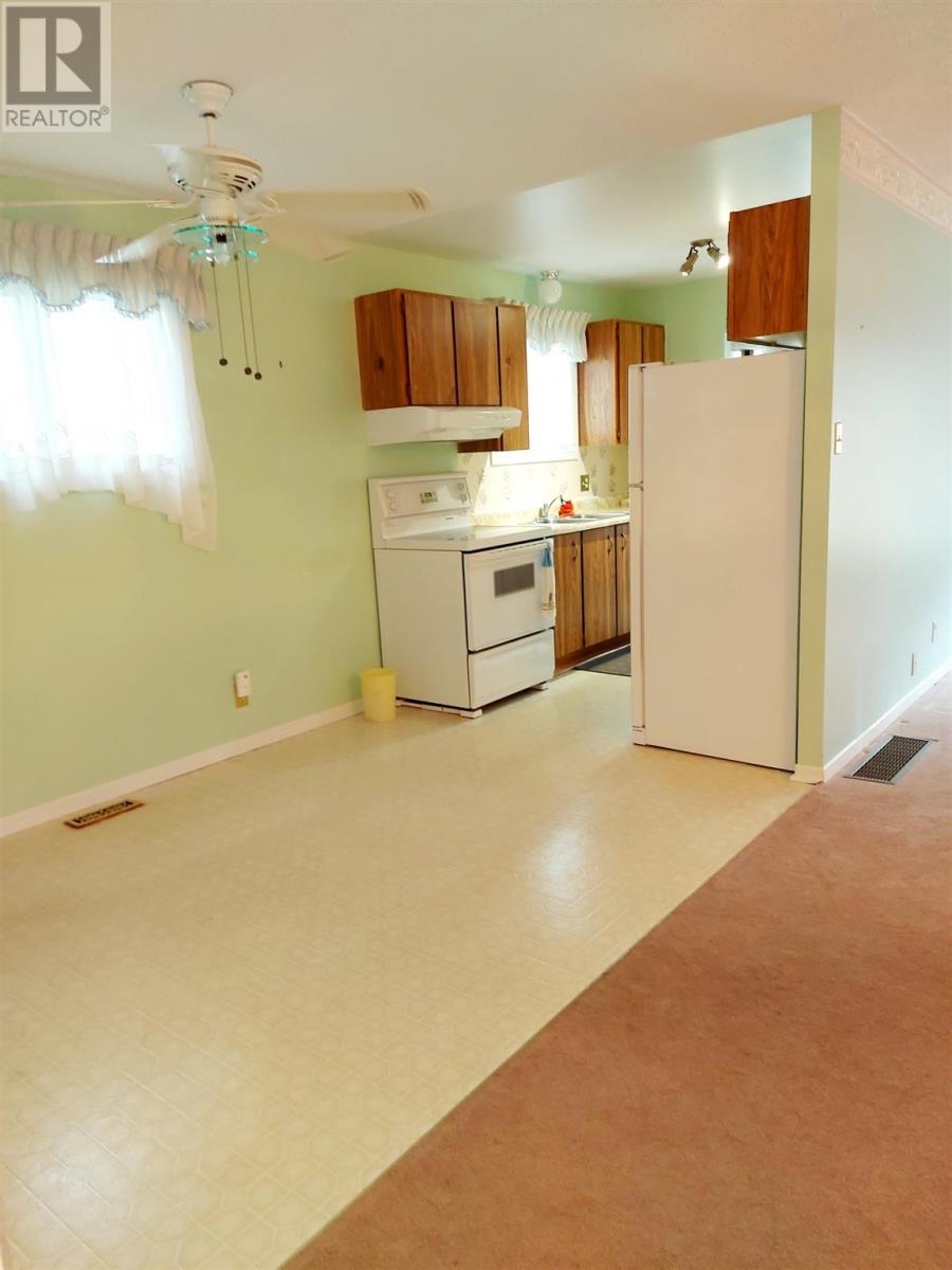 158 Taylor Blvd, Elliot Lake, Ontario  P5A 3L1 - Photo 6 - SM252566