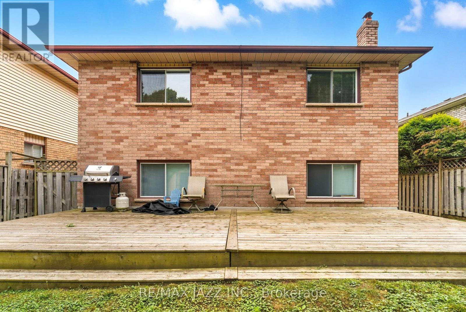 Upper Level - 8 Oban Court, Clarington, Ontario  L1E 1Z7 - Photo 25 - E12466253
