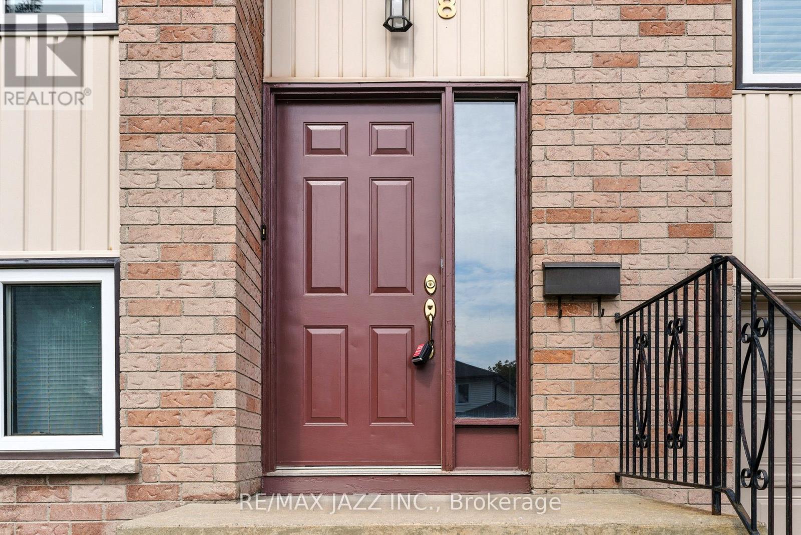 Upper Level - 8 Oban Court, Clarington, Ontario  L1E 1Z7 - Photo 3 - E12466253
