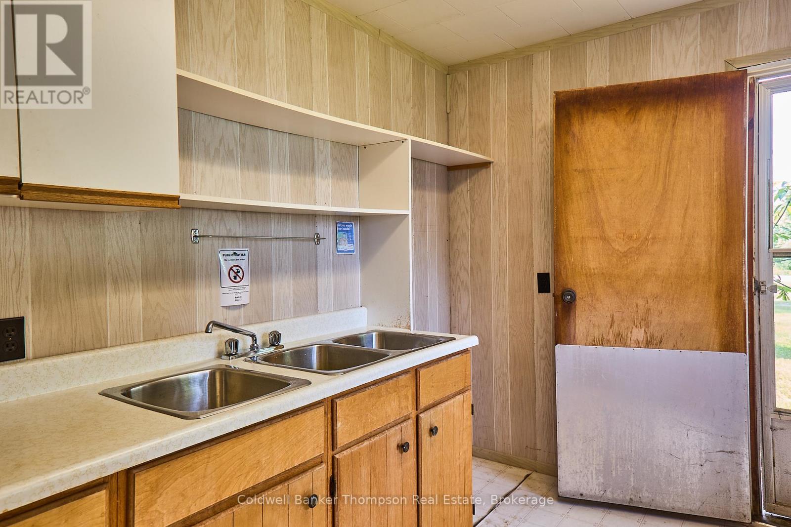 11 King William Street, Kearney, Ontario  P0A 1M0 - Photo 14 - X12466108