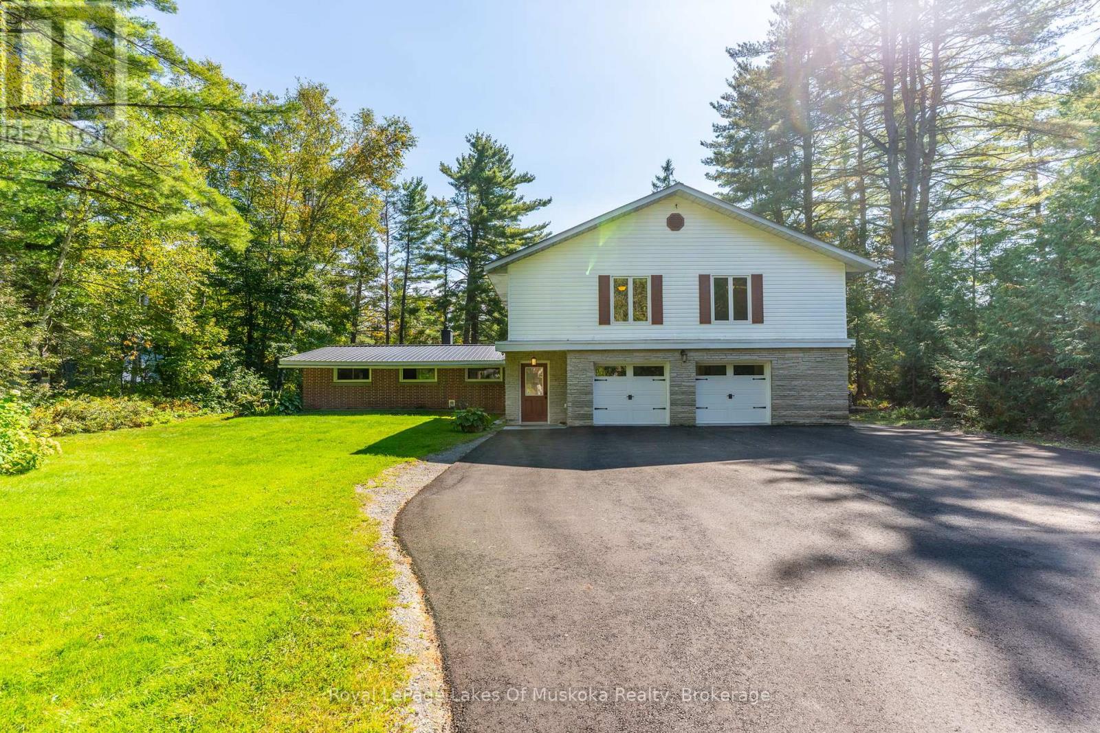 50 Brofoco Drive, Bracebridge, Ontario  P1L 1C9 - Photo 3 - X12466121