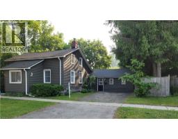 52 SAMUEL Street, Plattsville, Ontario