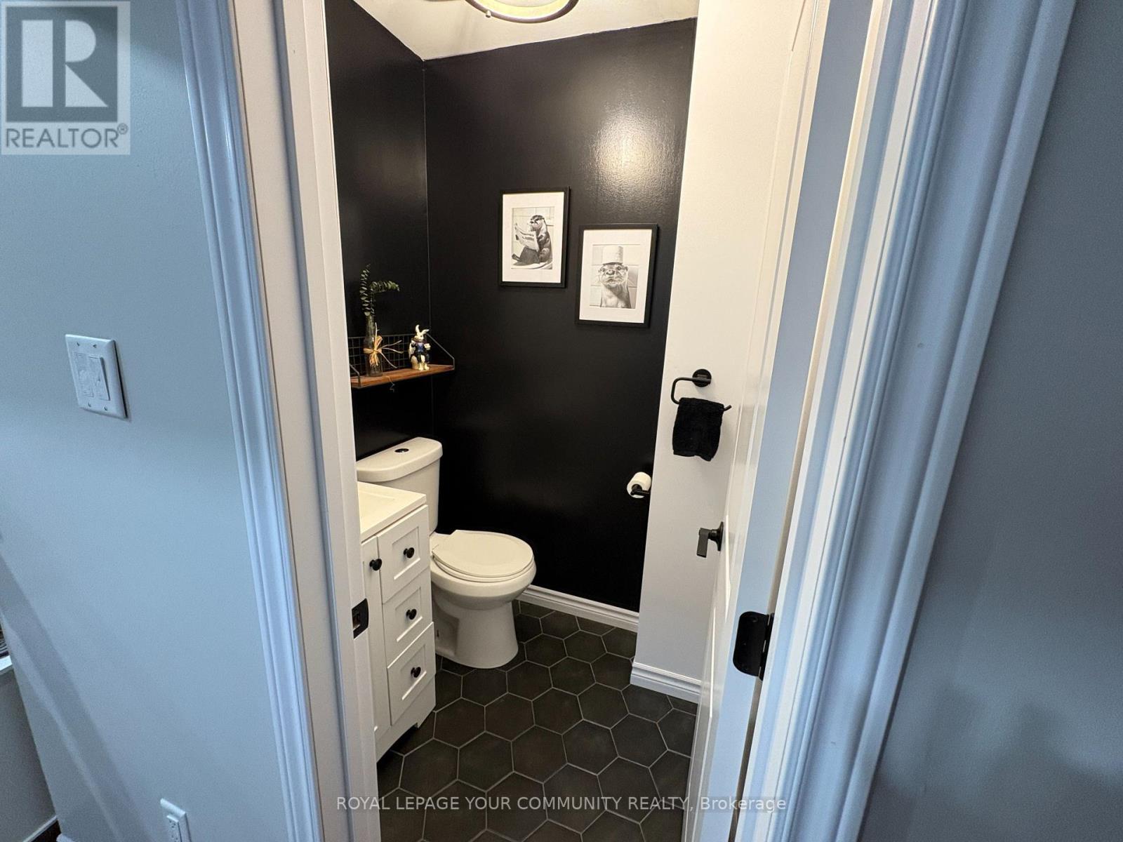 370 Erin Trail, Newmarket, Ontario  L3Y 6K1 - Photo 21 - N12462514