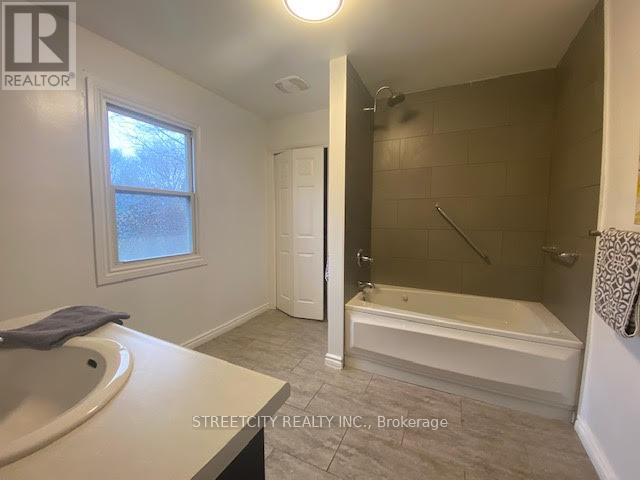 21 Eastman Avenue, London East, Ontario  N5W 2M3 - Photo 10 - X12466205