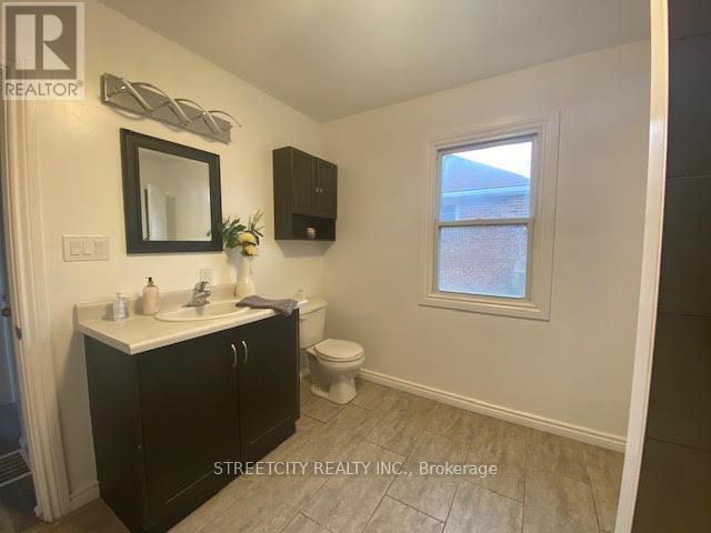 21 Eastman Avenue, London East, Ontario  N5W 2M3 - Photo 11 - X12466205