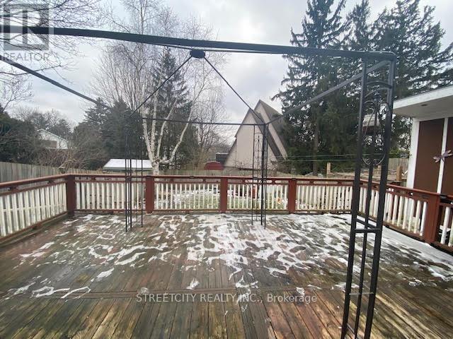 21 Eastman Avenue, London East, Ontario  N5W 2M3 - Photo 17 - X12466205
