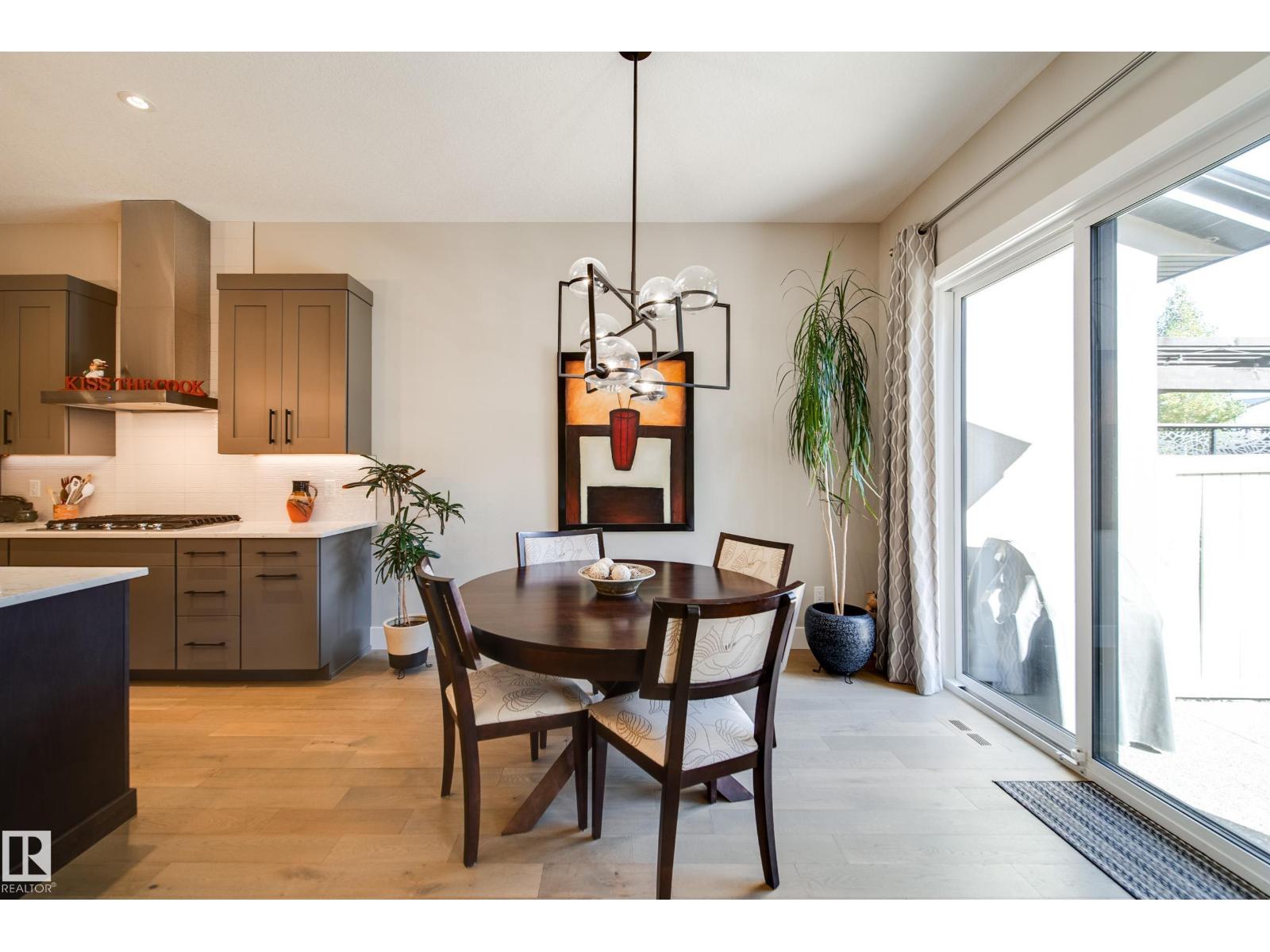 4605 Knight Pt Sw, Edmonton, Alberta  T6W 4B7 - Photo 2 - E4462325