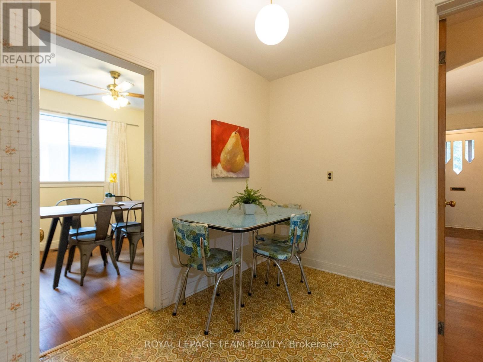 1231 Ridgemont Avenue, Ottawa, Ontario  K1V 6E6 - Photo 11 - X12466119