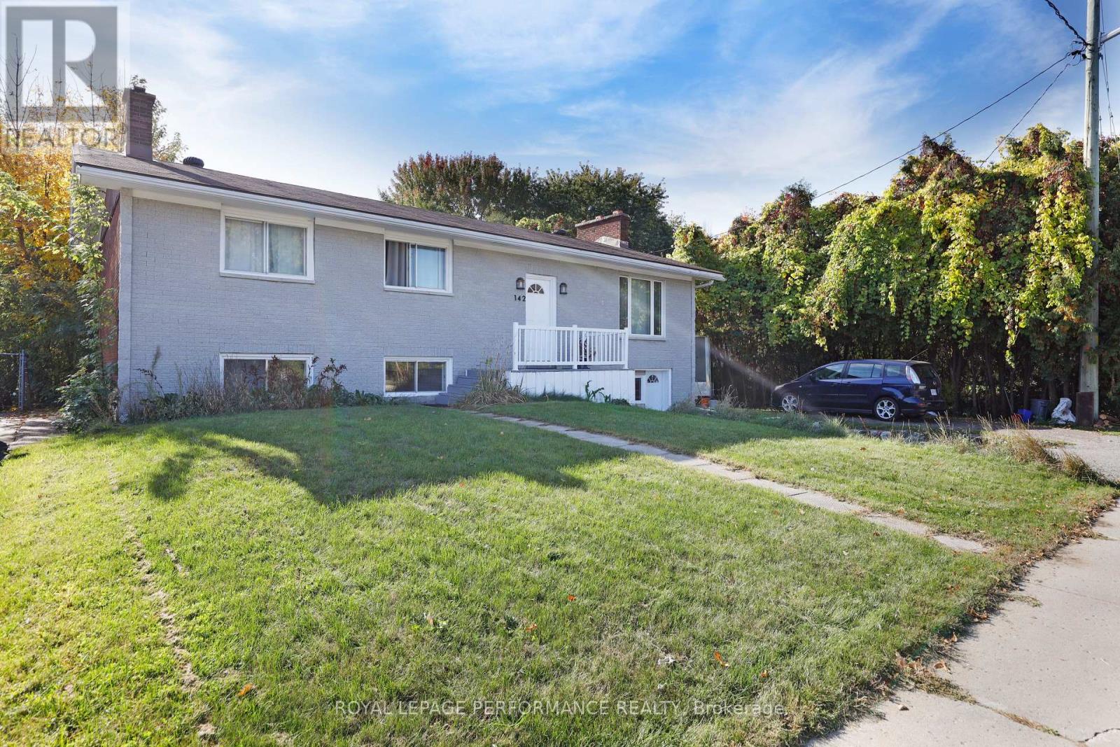 142 Meadowlands Drive W, Ottawa, Ontario  K2G 2S4 - Photo 3 - X12466191