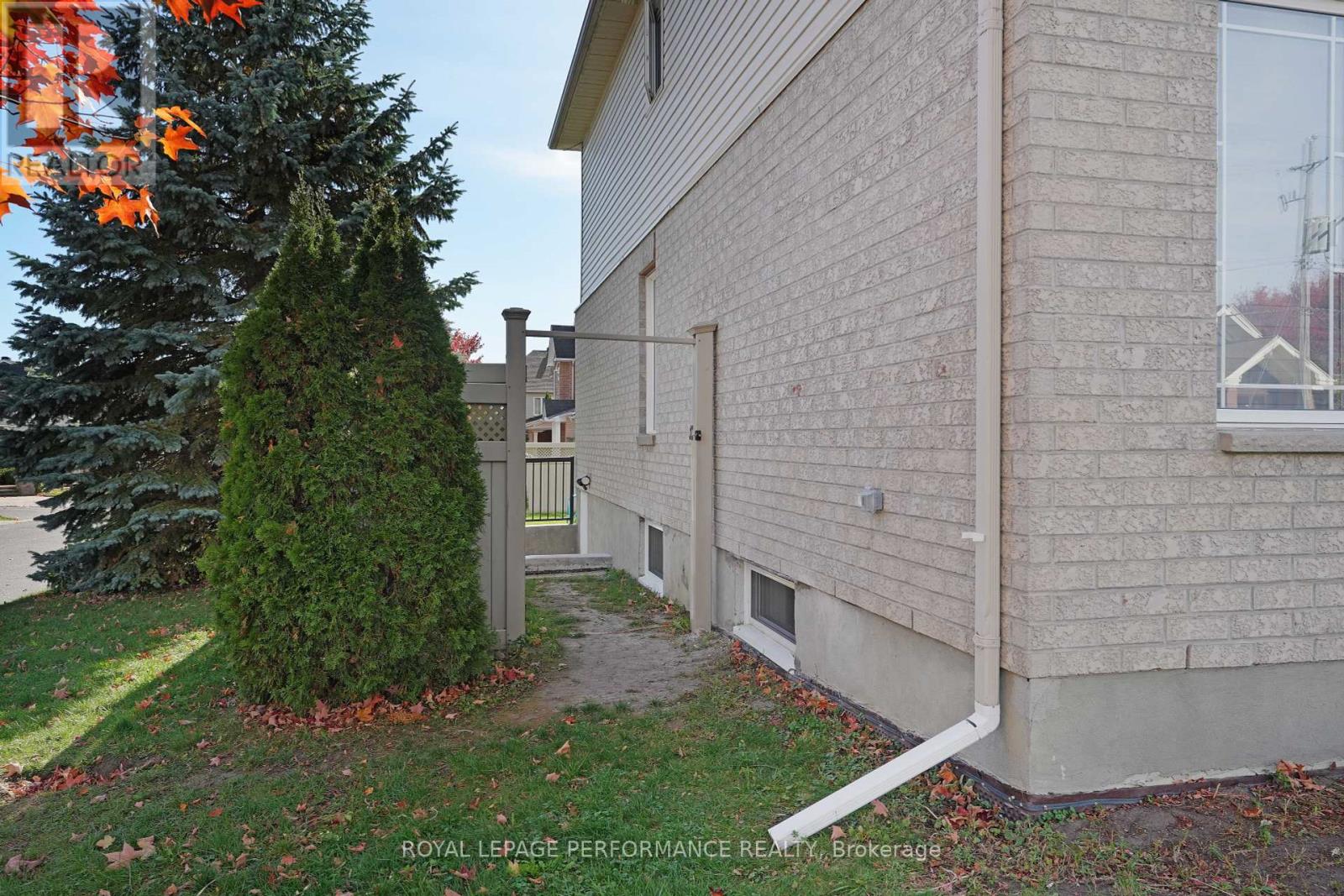 1820 Appleford Street, Ottawa, Ontario  K1J 1K2 - Photo 25 - X12466239