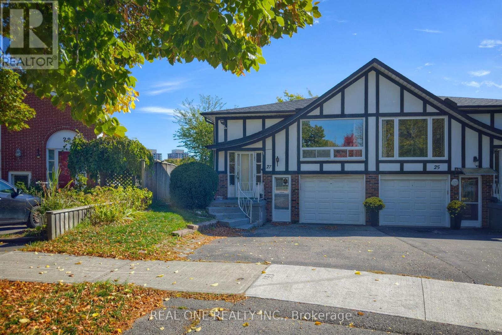 UPPER - 27 TUSCARORA DRIVE, Toronto, Ontario