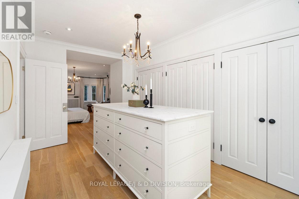 146 Balmoral Avenue, Toronto, Ontario  M4V 1J4 - Photo 23 - C12466073