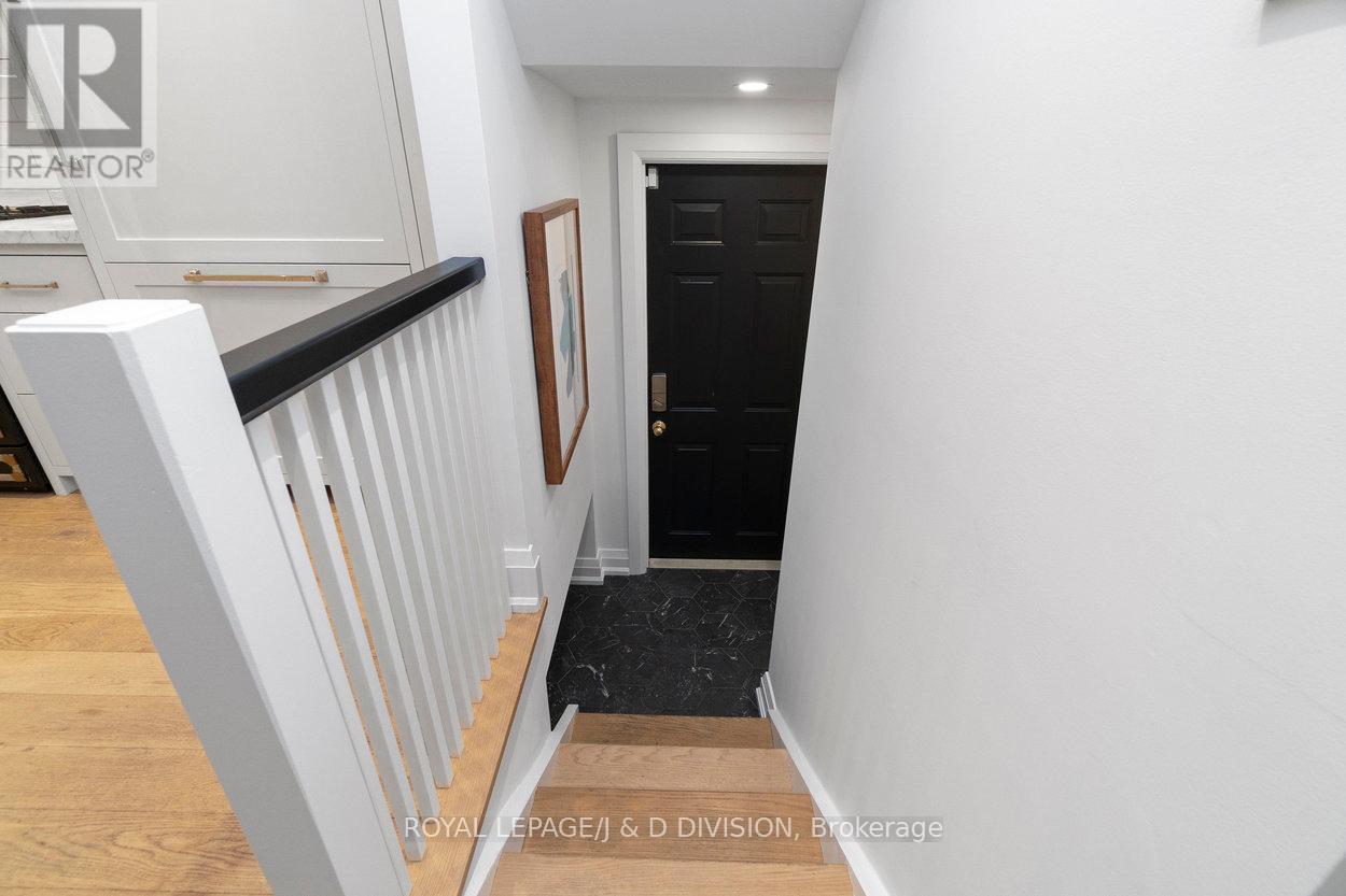 146 Balmoral Avenue, Toronto, Ontario  M4V 1J4 - Photo 37 - C12466073