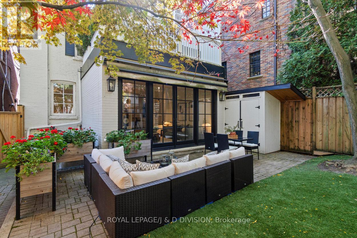146 Balmoral Avenue, Toronto, Ontario  M4V 1J4 - Photo 49 - C12466073