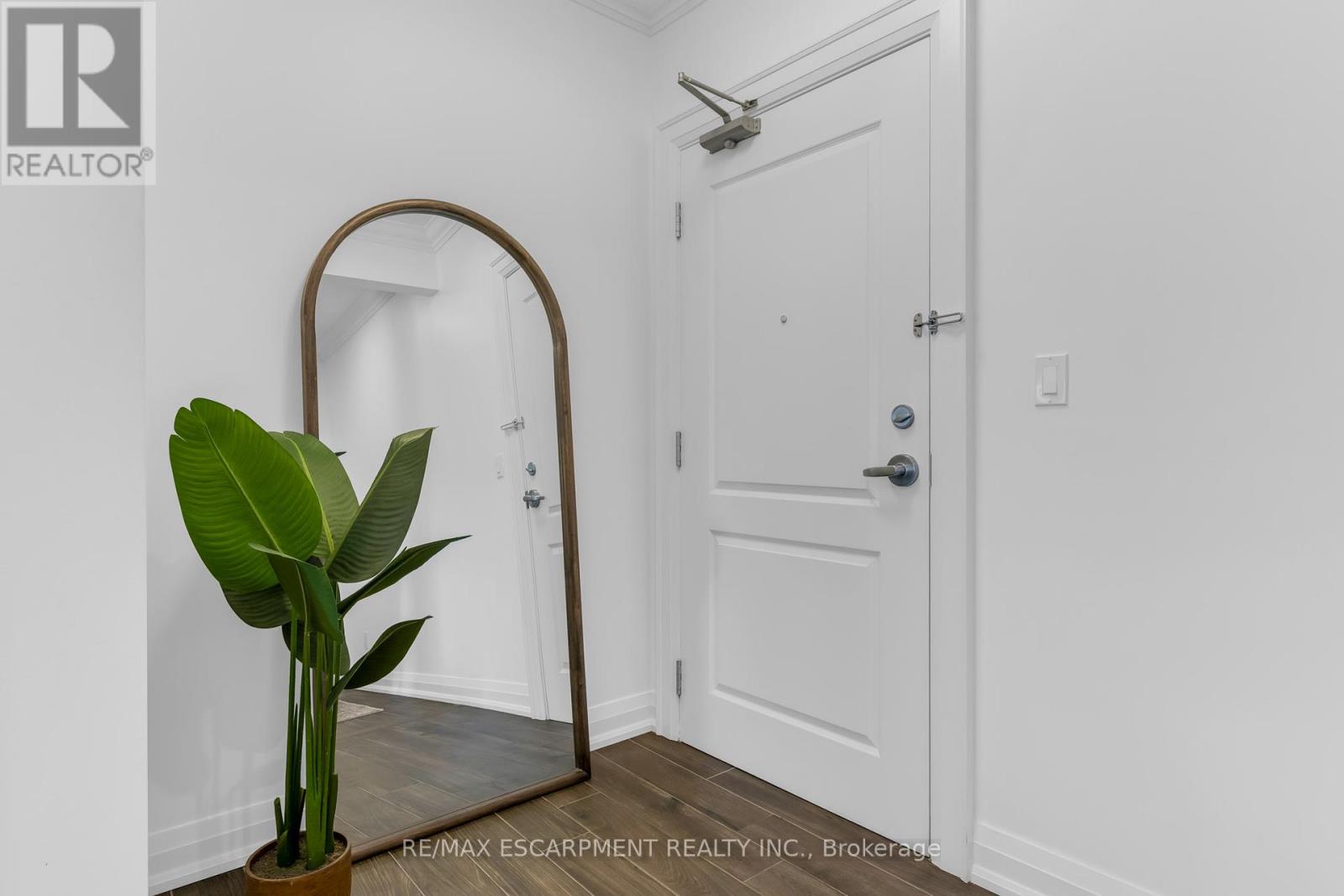 209 - 257 Millen Road, Hamilton, Ontario  L8E 2H1 - Photo 6 - X12437735