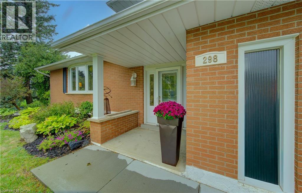298 Creighton Court, Waterloo, Ontario  N2K 1W6 - Photo 3 - 40779369