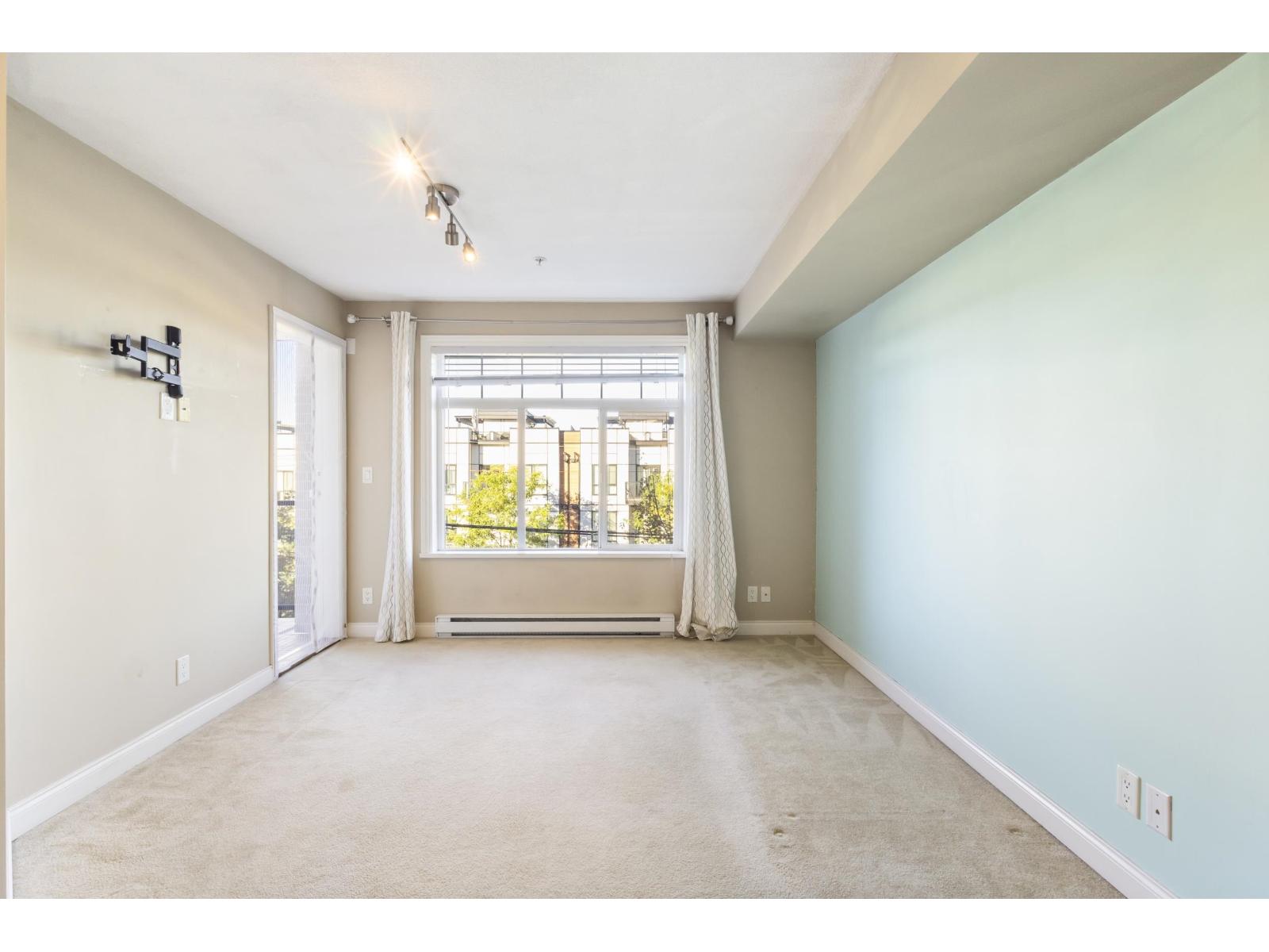 302 5516 198 Street, Langley, British Columbia  V3A 0A6 - Photo 3 - R3057991