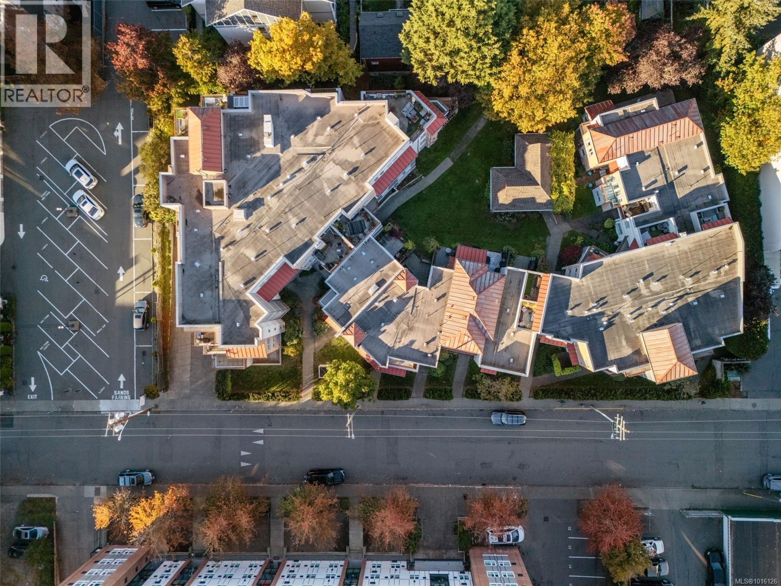 207 930 North Park St, Victoria, British Columbia V8T 1C6 - Photo 31 - 1016126