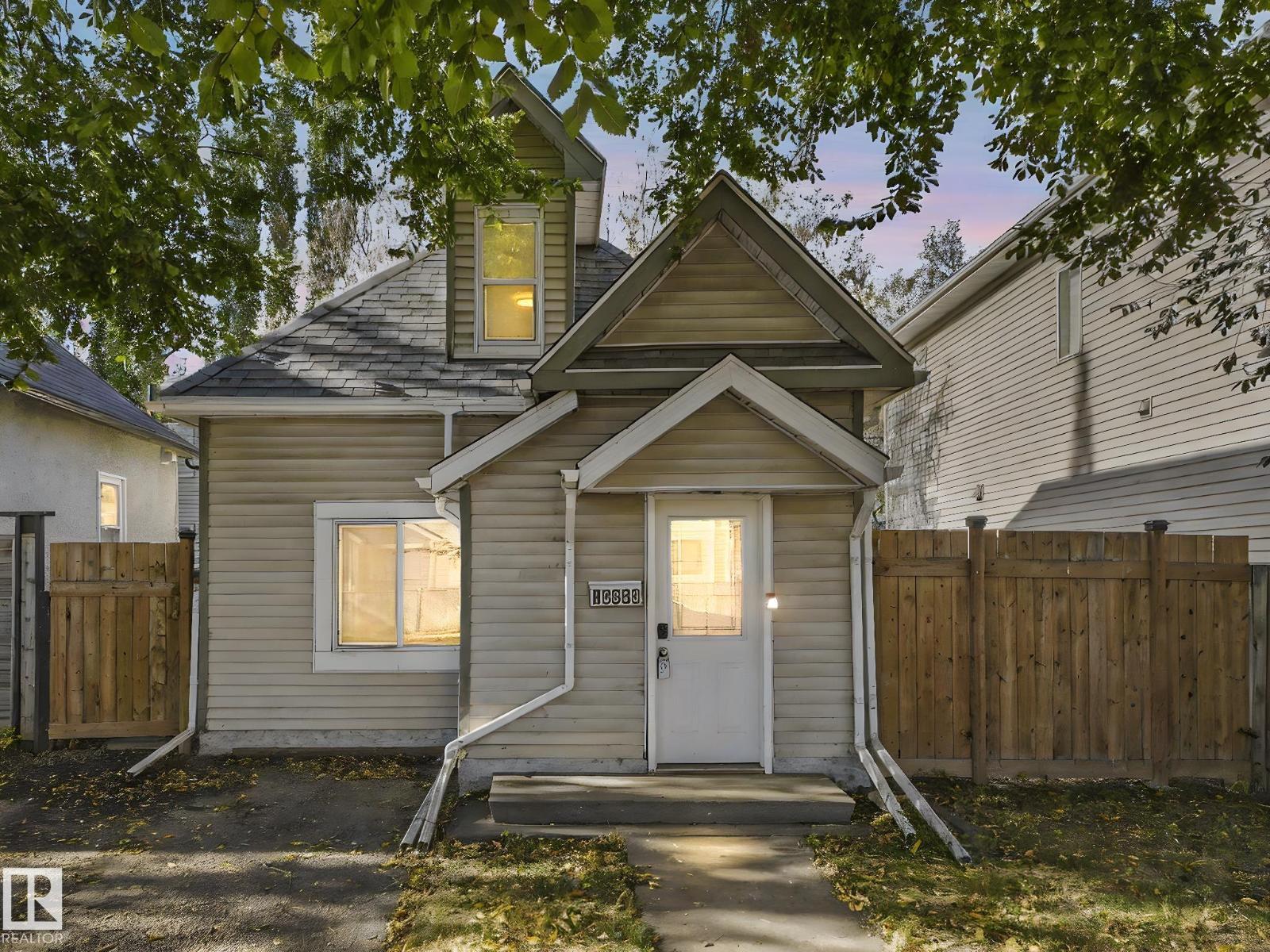 10920 92 St Nw, Edmonton, Alberta  T5H 1W1 - Photo 1 - E4462330