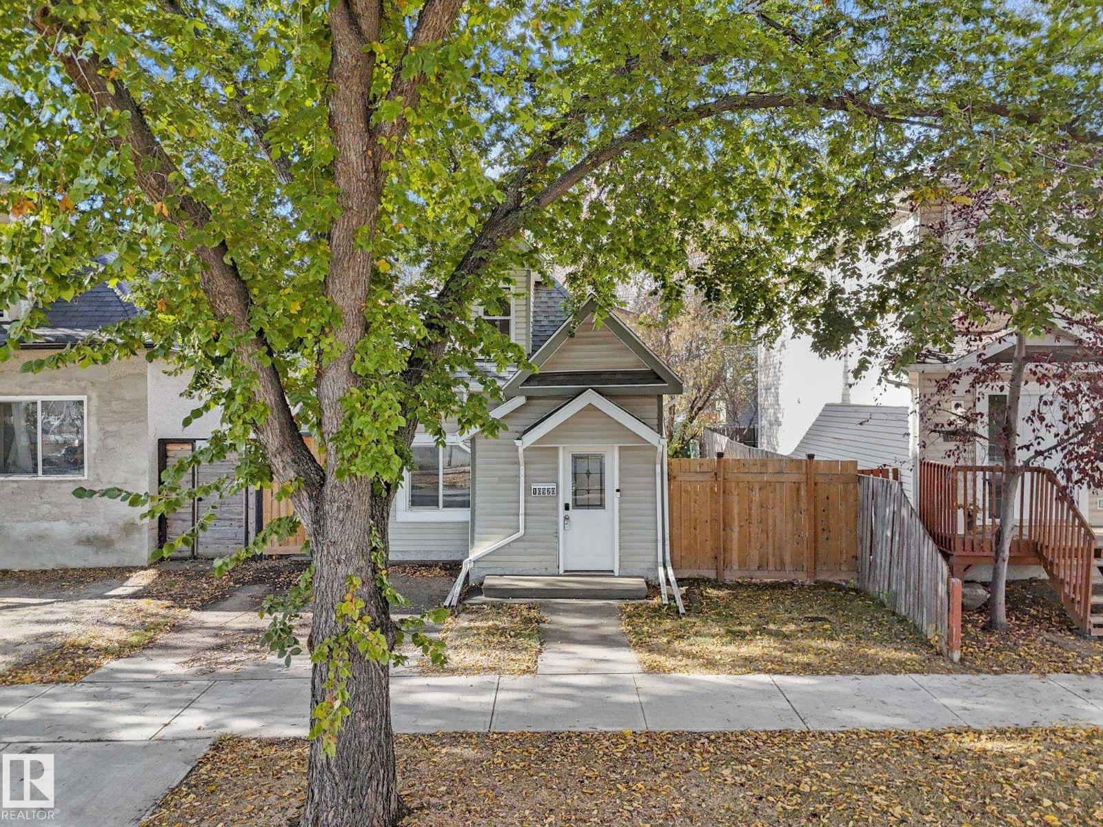 10920 92 St Nw, Edmonton, Alberta  T5H 1W1 - Photo 3 - E4462330