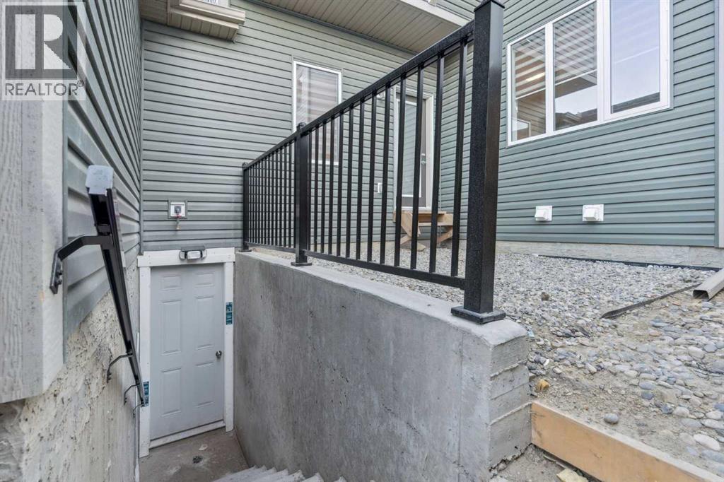 223 Carrington Circle Nw, Calgary, Alberta  T3P 0Y4 - Photo 35 - A2264624