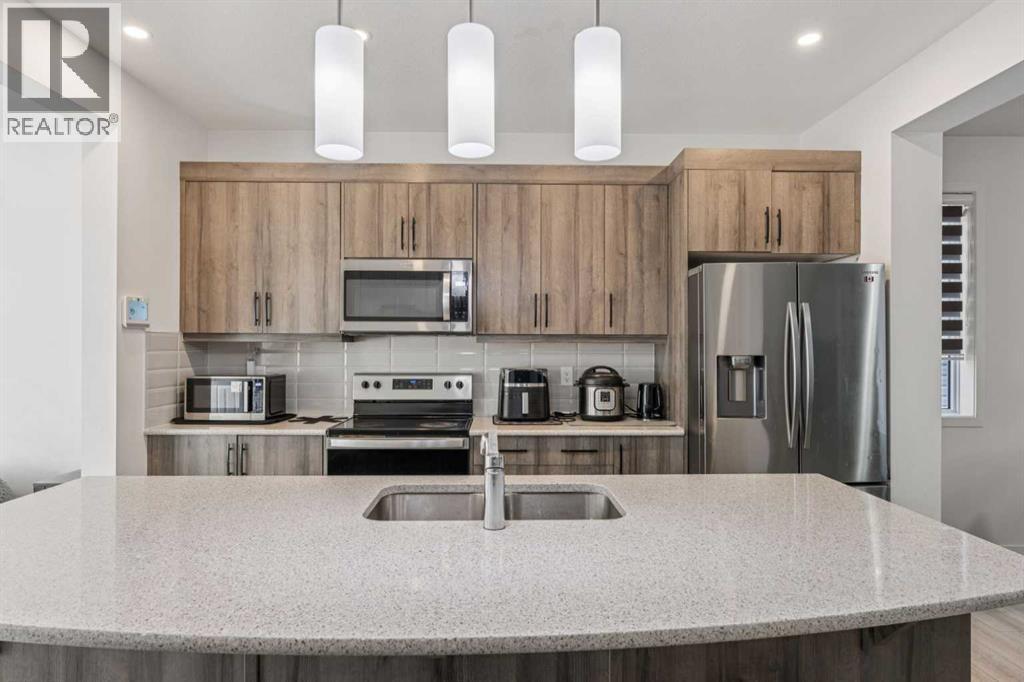 223 Carrington Circle Nw, Calgary, Alberta  T3P 0Y4 - Photo 8 - A2264624