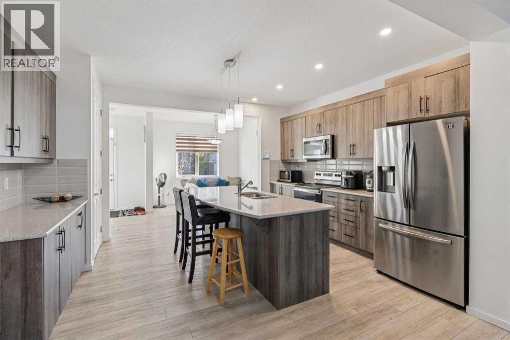 223 Carrington Circle Nw, Calgary, Alberta  T3P 0Y4 - Photo 9 - A2264624