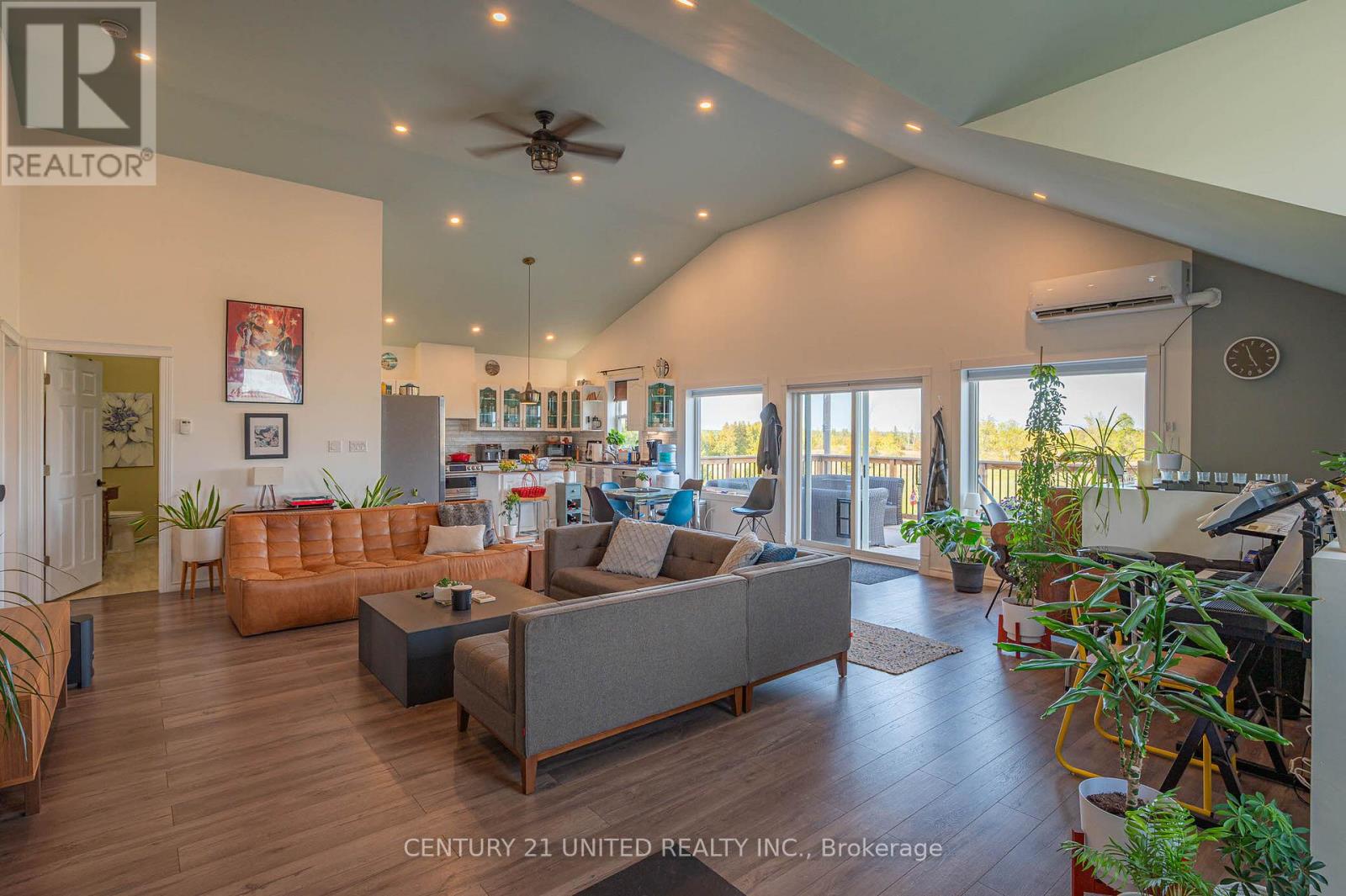 257 10th Line Rd South Dummer Road, Douro-Dummer, Ontario  K0L 2V0 - Photo 35 - X12417641