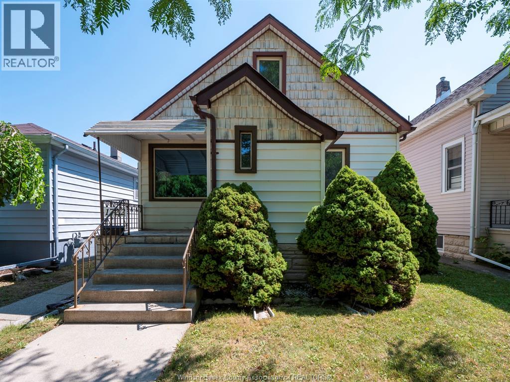 MLS# 25026338: 1722 ALBERT ROAD, Windsor, Canada