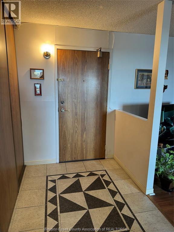 150 Park West Unit# 816, Windsor, Ontario  N9A 7A2 - Photo 3 - 25026313