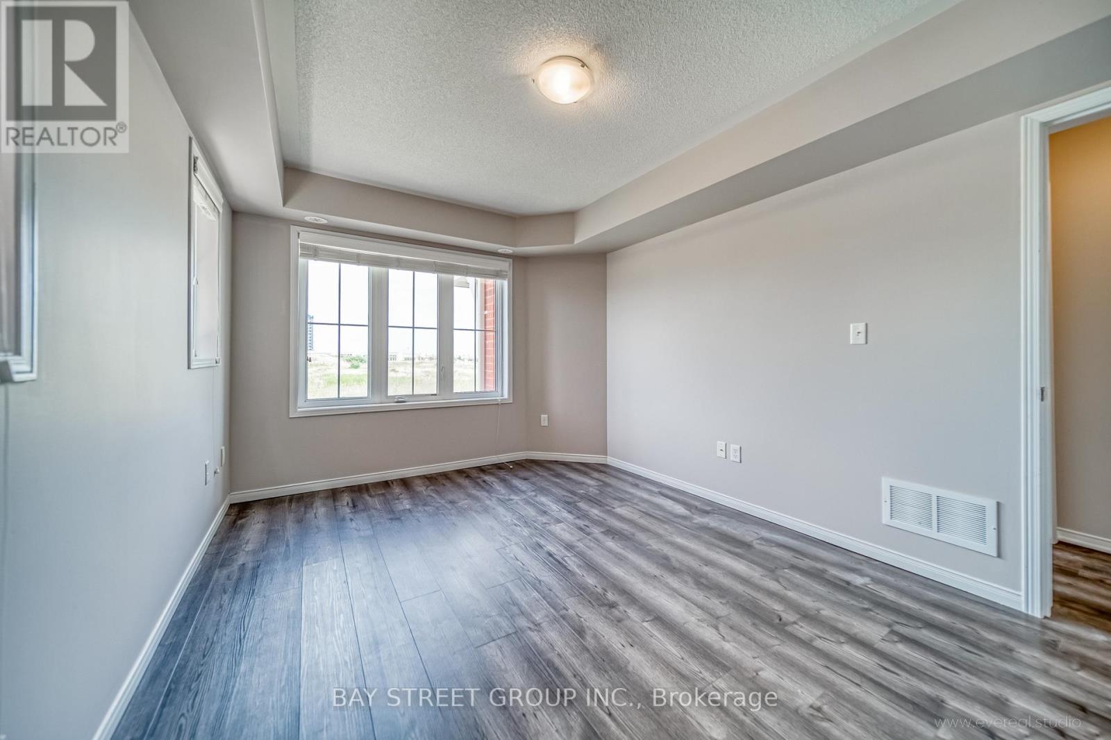 16 - 2444 Post Road, Oakville, Ontario  L6H 0J2 - Photo 18 - W12466028