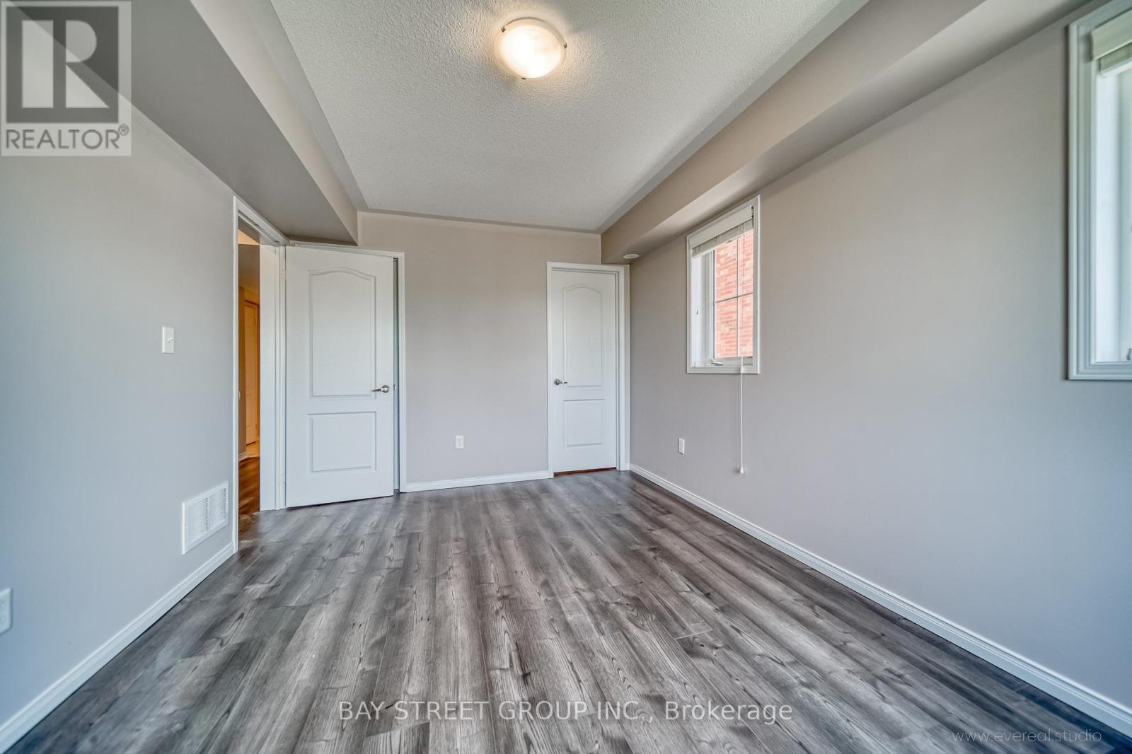 16 - 2444 Post Road, Oakville, Ontario  L6H 0J2 - Photo 19 - W12466028
