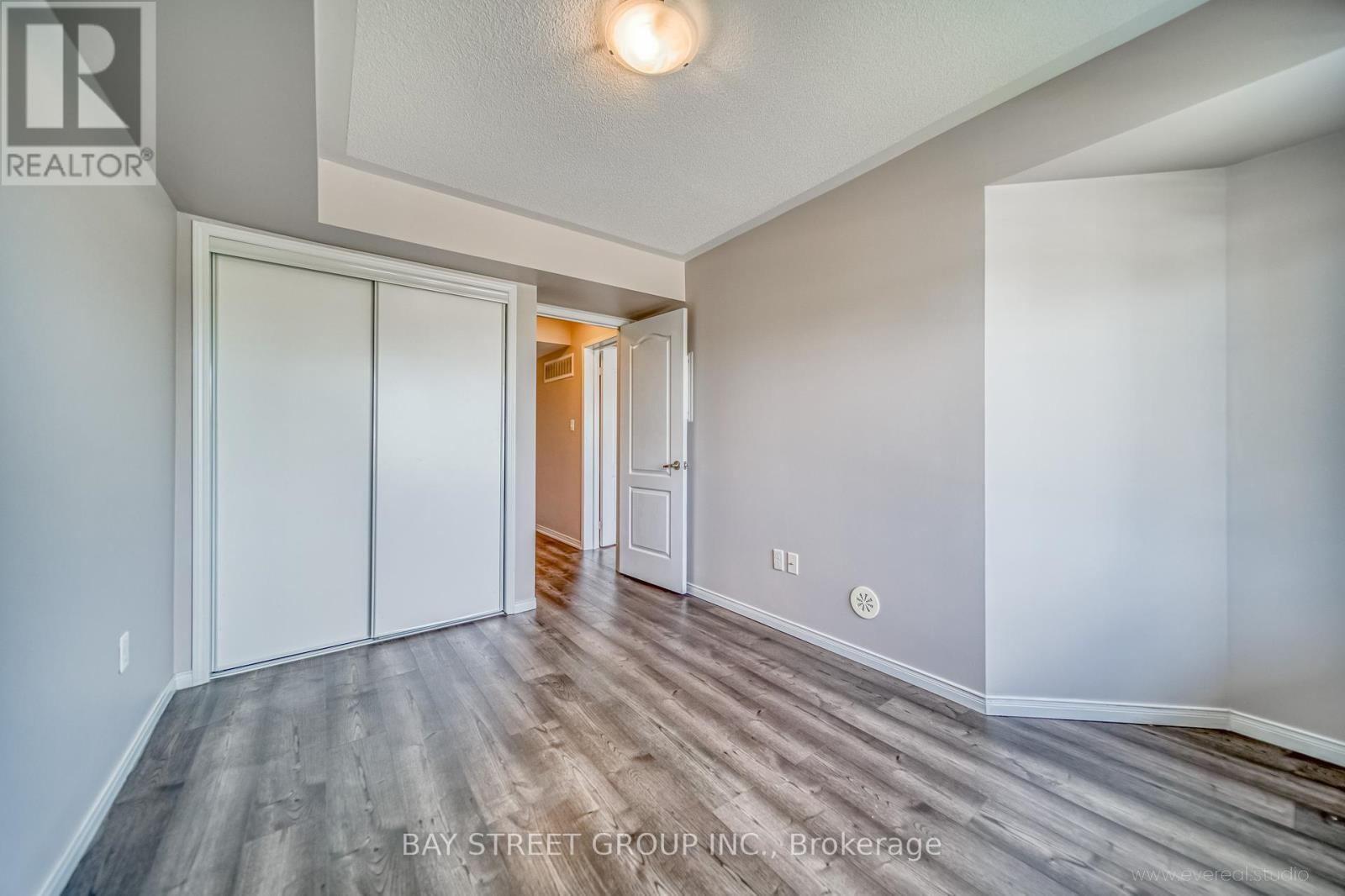 16 - 2444 Post Road, Oakville, Ontario  L6H 0J2 - Photo 25 - W12466028
