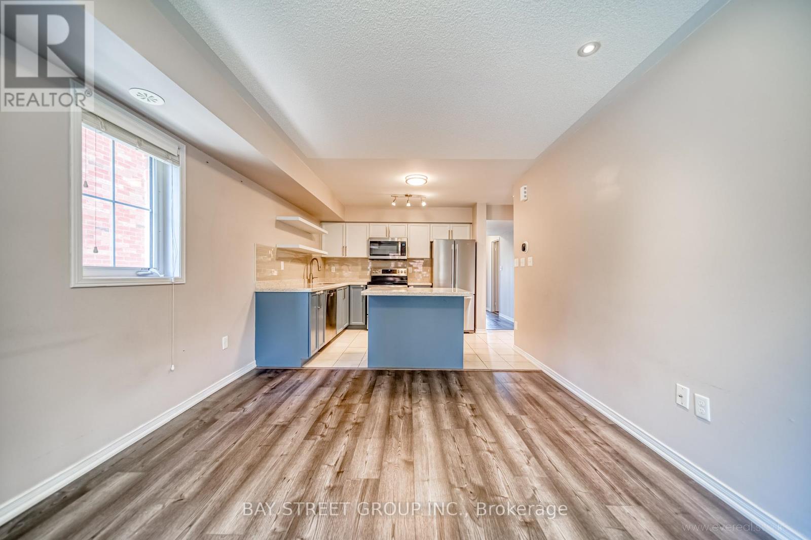 16 - 2444 Post Road, Oakville, Ontario  L6H 0J2 - Photo 6 - W12466028