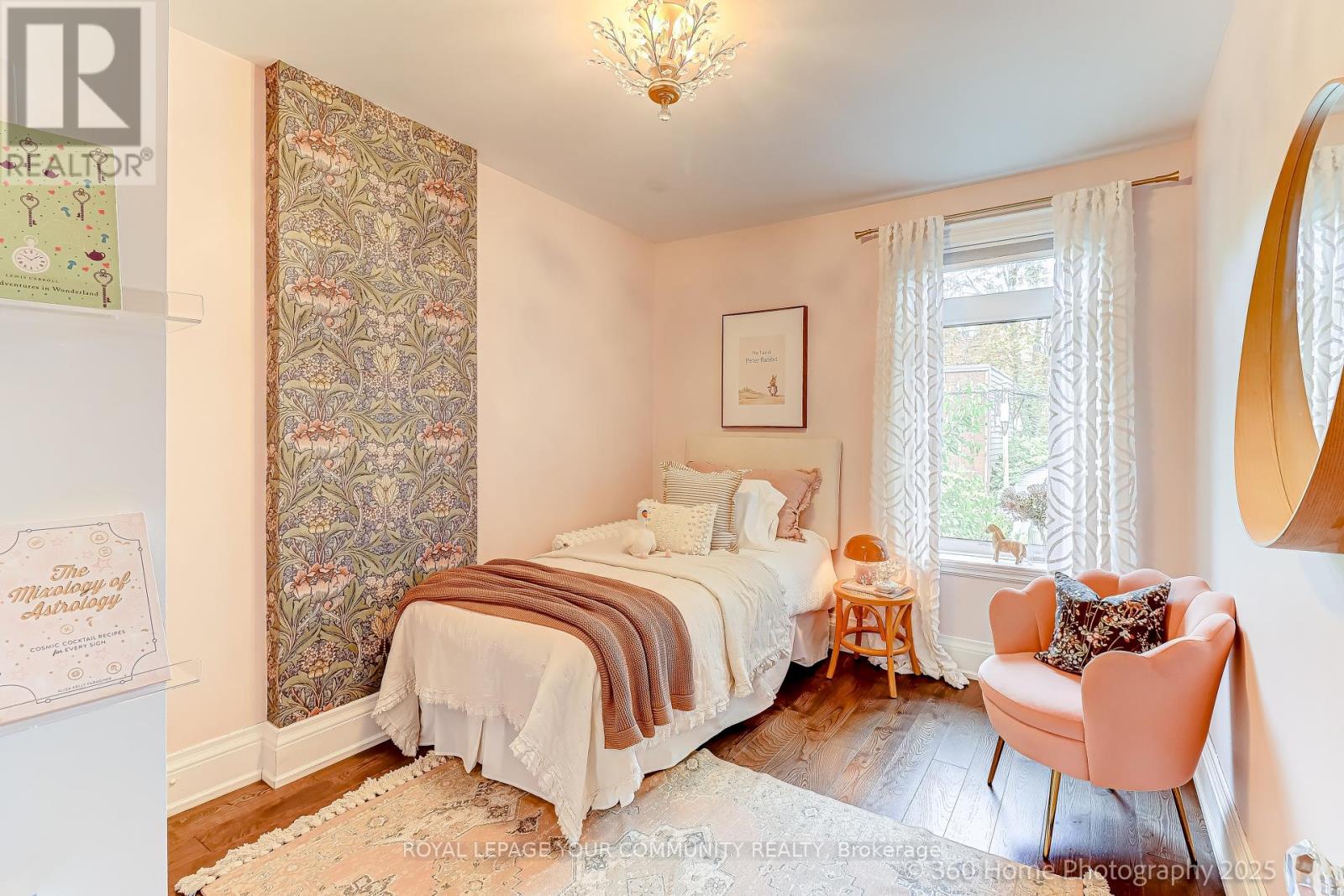 21 Wilson Park Road, Toronto, Ontario  M6K 3B6 - Photo 13 - W12466030