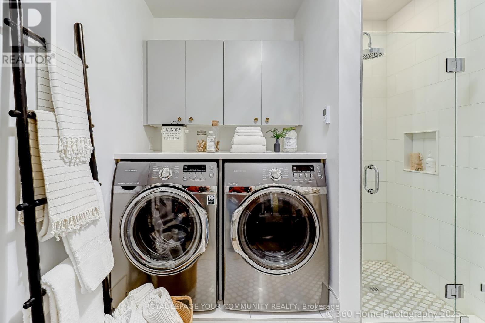 21 Wilson Park Road, Toronto, Ontario  M6K 3B6 - Photo 17 - W12466030