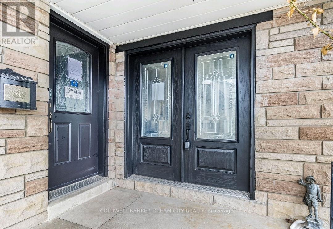 Lower - 231 Elizabeth Street S, Brampton, Ontario  L6Y 1S2 - Photo 2 - W12466042