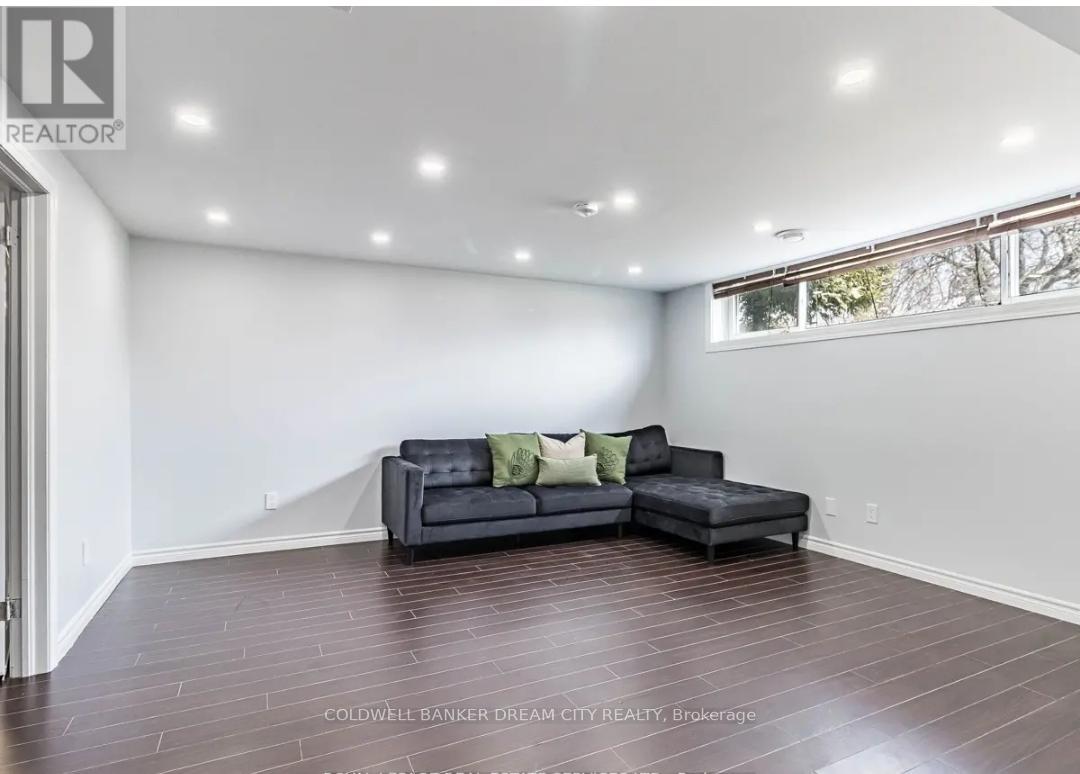 Lower - 231 Elizabeth Street S, Brampton, Ontario  L6Y 1S2 - Photo 6 - W12466042