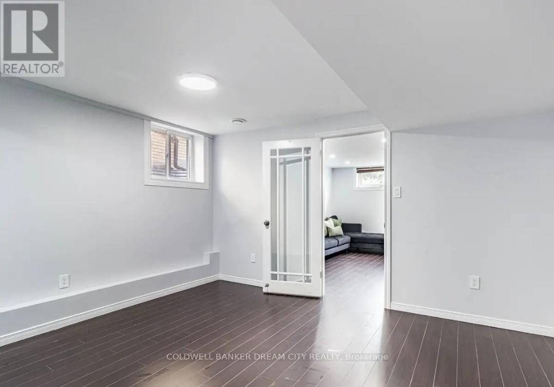 Lower - 231 Elizabeth Street S, Brampton, Ontario  L6Y 1S2 - Photo 8 - W12466042