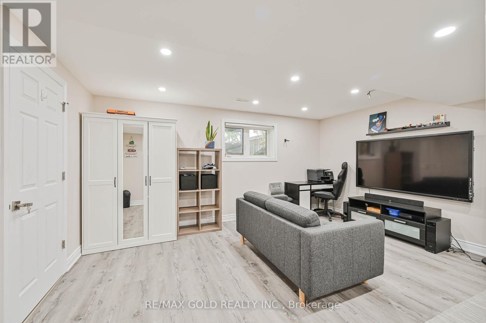 20 Meadowcrest Lane, Brampton, Ontario  L7A 0T8 - Photo 27 - W12466044