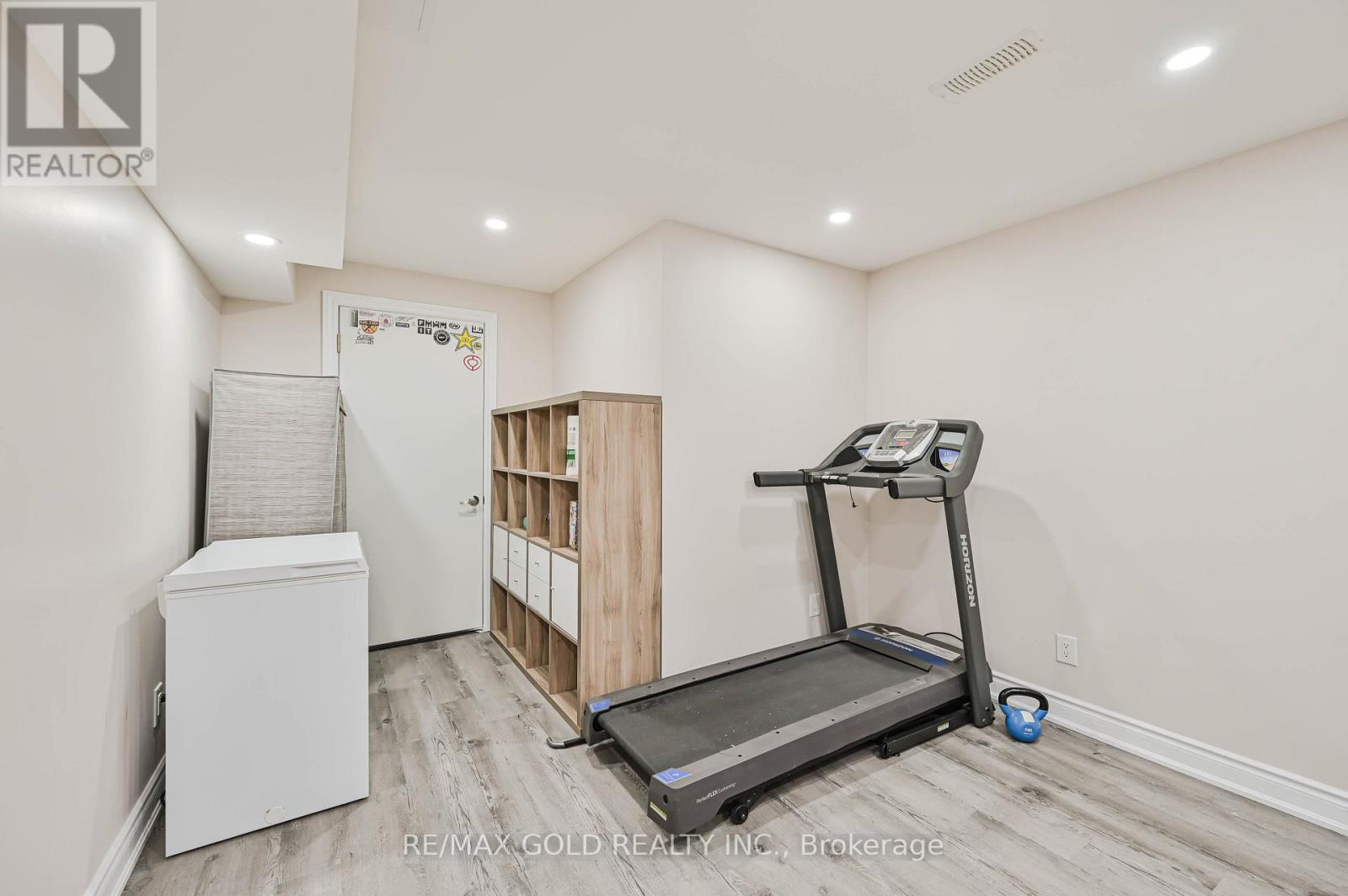 20 Meadowcrest Lane, Brampton, Ontario  L7A 0T8 - Photo 29 - W12466044