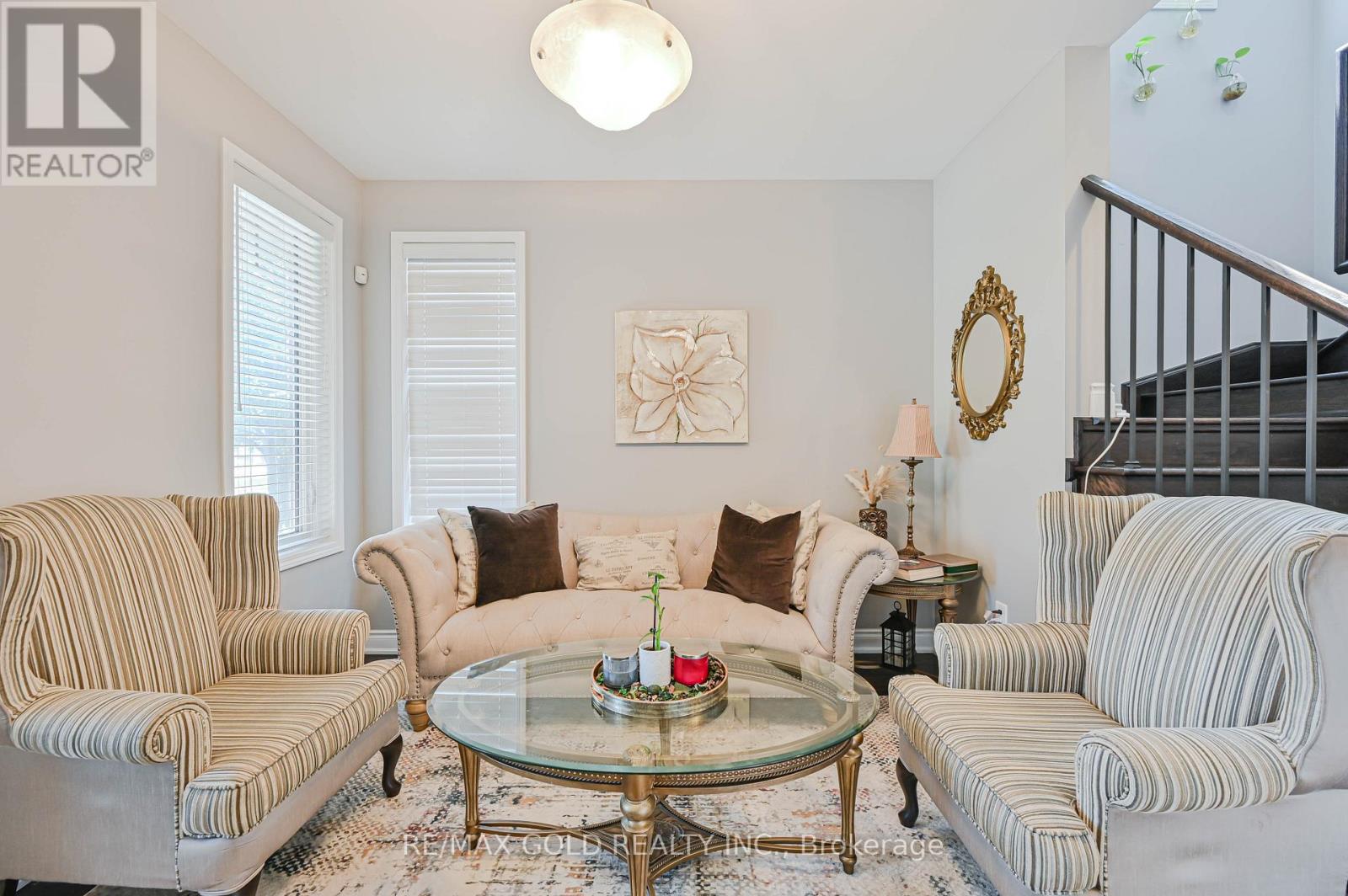 20 Meadowcrest Lane, Brampton, Ontario  L7A 0T8 - Photo 5 - W12466044