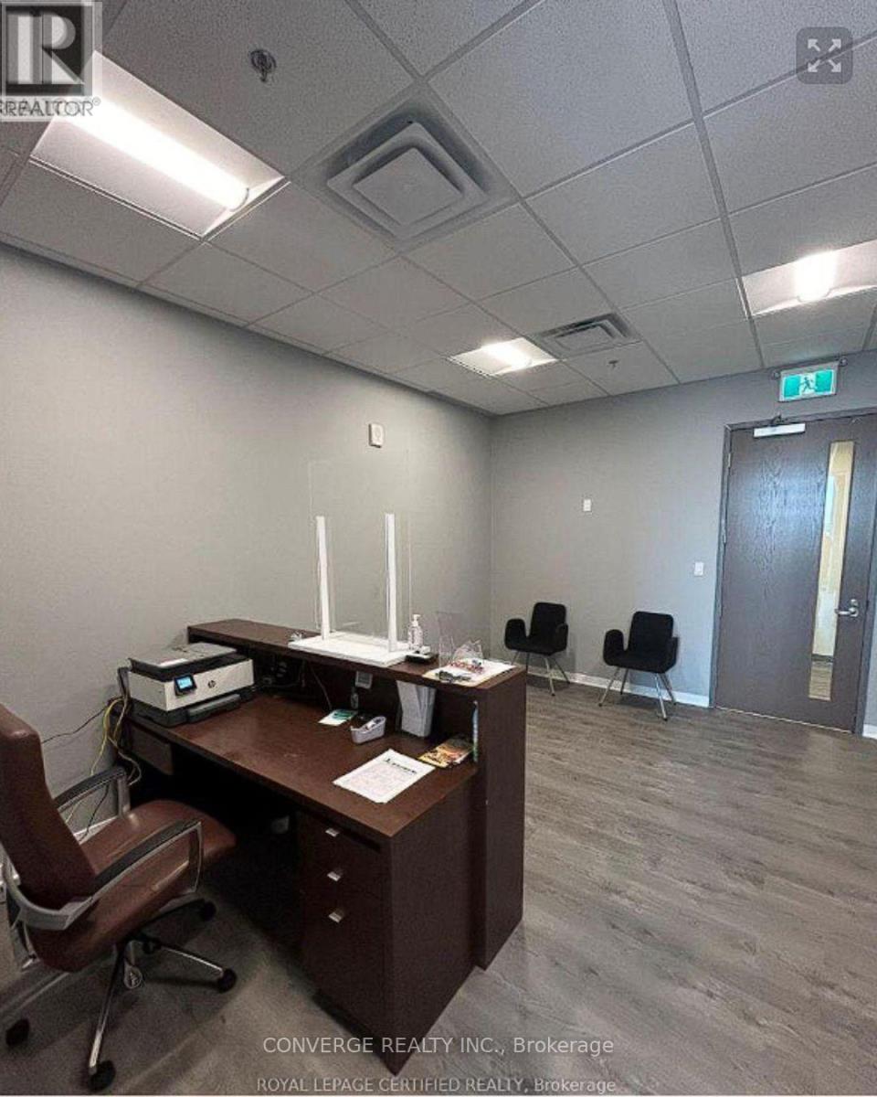 615 - 1275 Finch Avenue W, Toronto, Ontario  M3J 2B1 - Photo 2 - W12466053