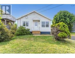 66 Woodland Avenue, Dartmouth, Ca