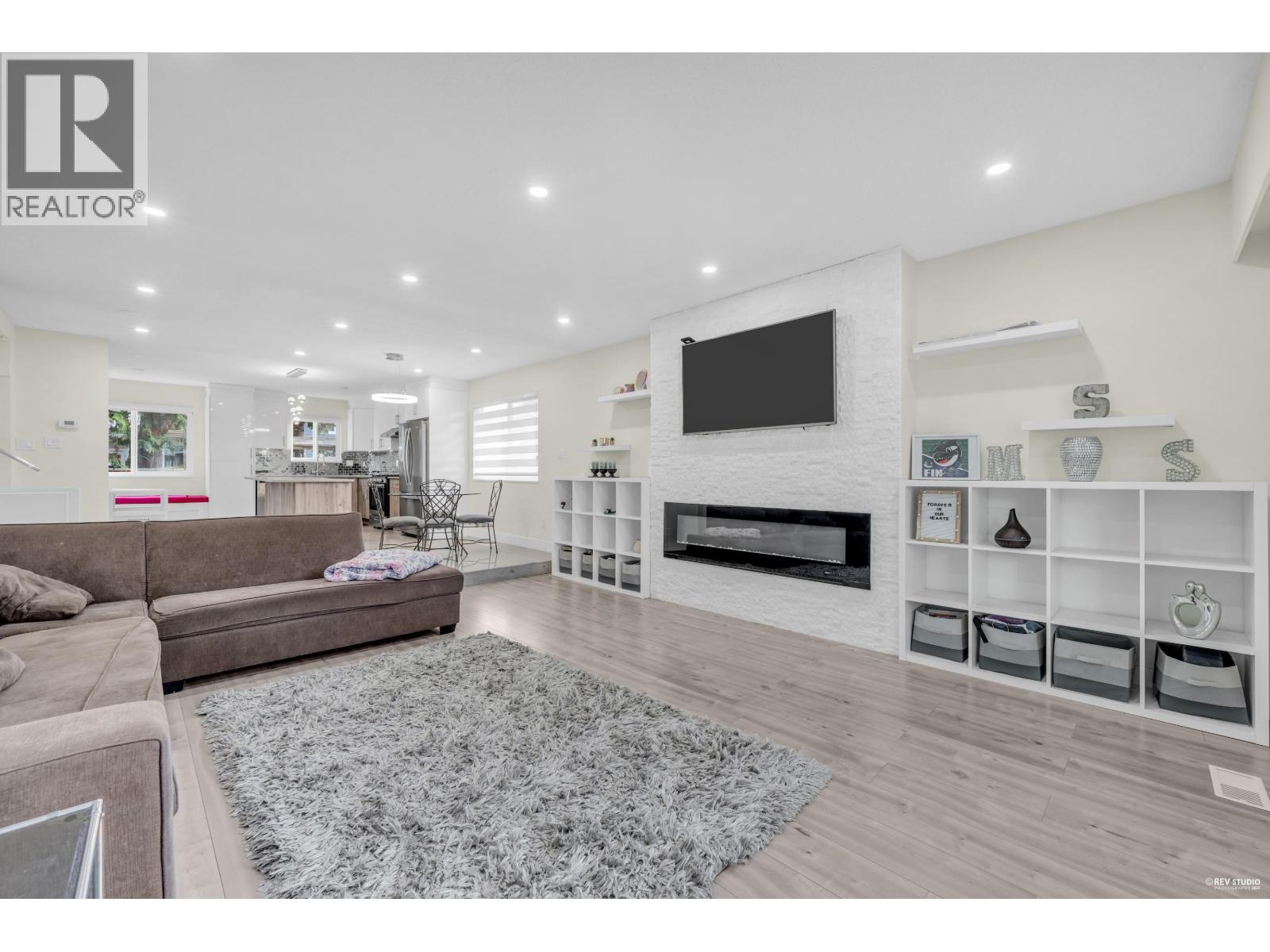 11280 Caravel Court, Richmond, British Columbia  V7E 4L2 - Photo 3 - R3057597