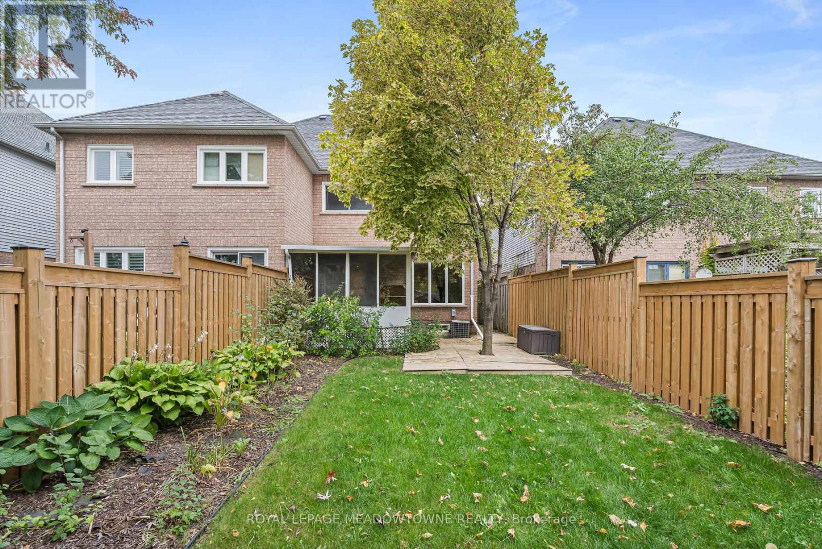 44 James Young Drive, Halton Hills, Ontario  L7G 5S5 - Photo 33 - W12454086